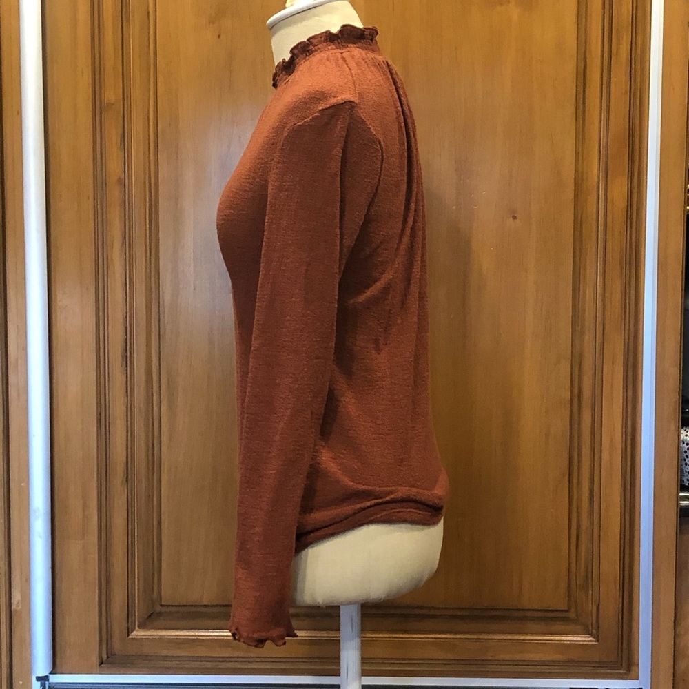 Madewell Texture & Thread Ruffled Mockneck Rust Top - Picture 2 of 7